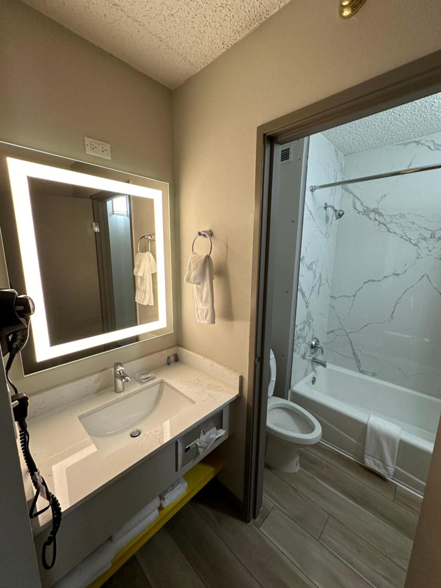 Days Inn By Wyndham Mandan Bismarck Area Luaran gambar
