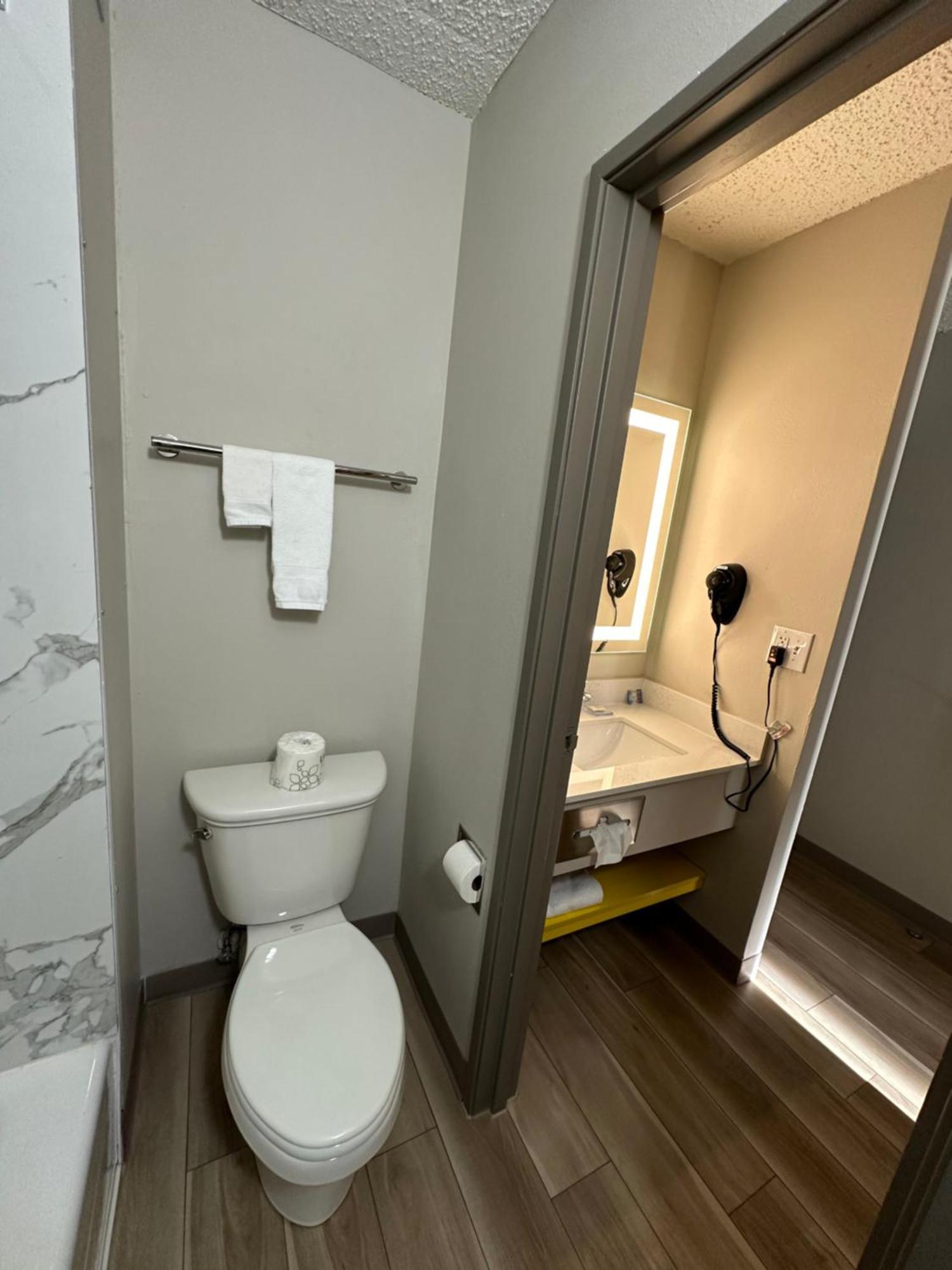 Days Inn By Wyndham Mandan Bismarck Area Luaran gambar
