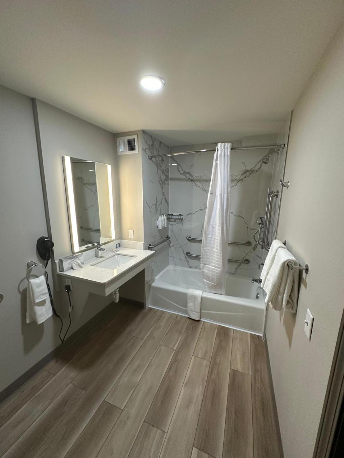 Days Inn By Wyndham Mandan Bismarck Area Luaran gambar